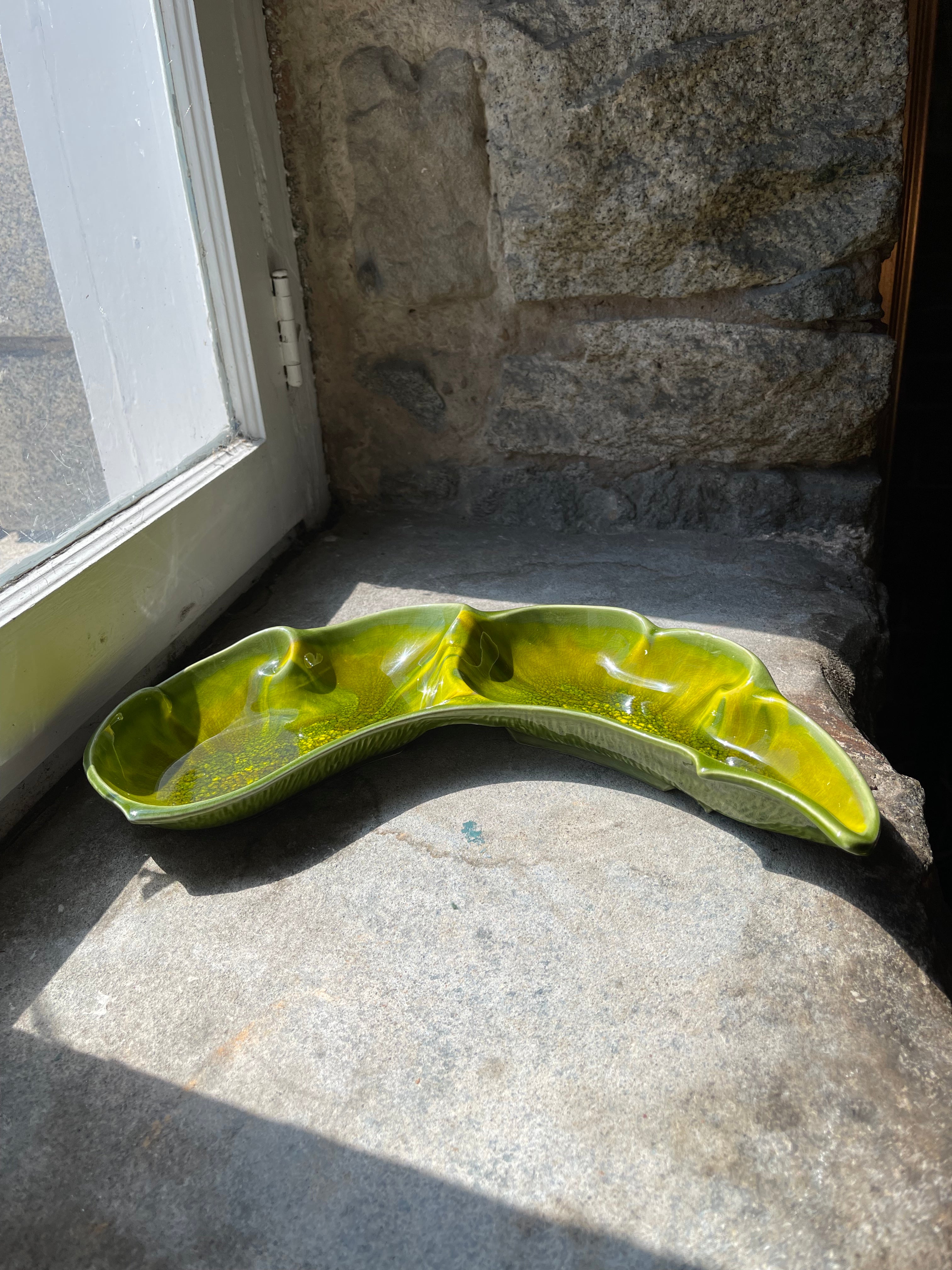 Two Piece Curved Green Wreath Tray