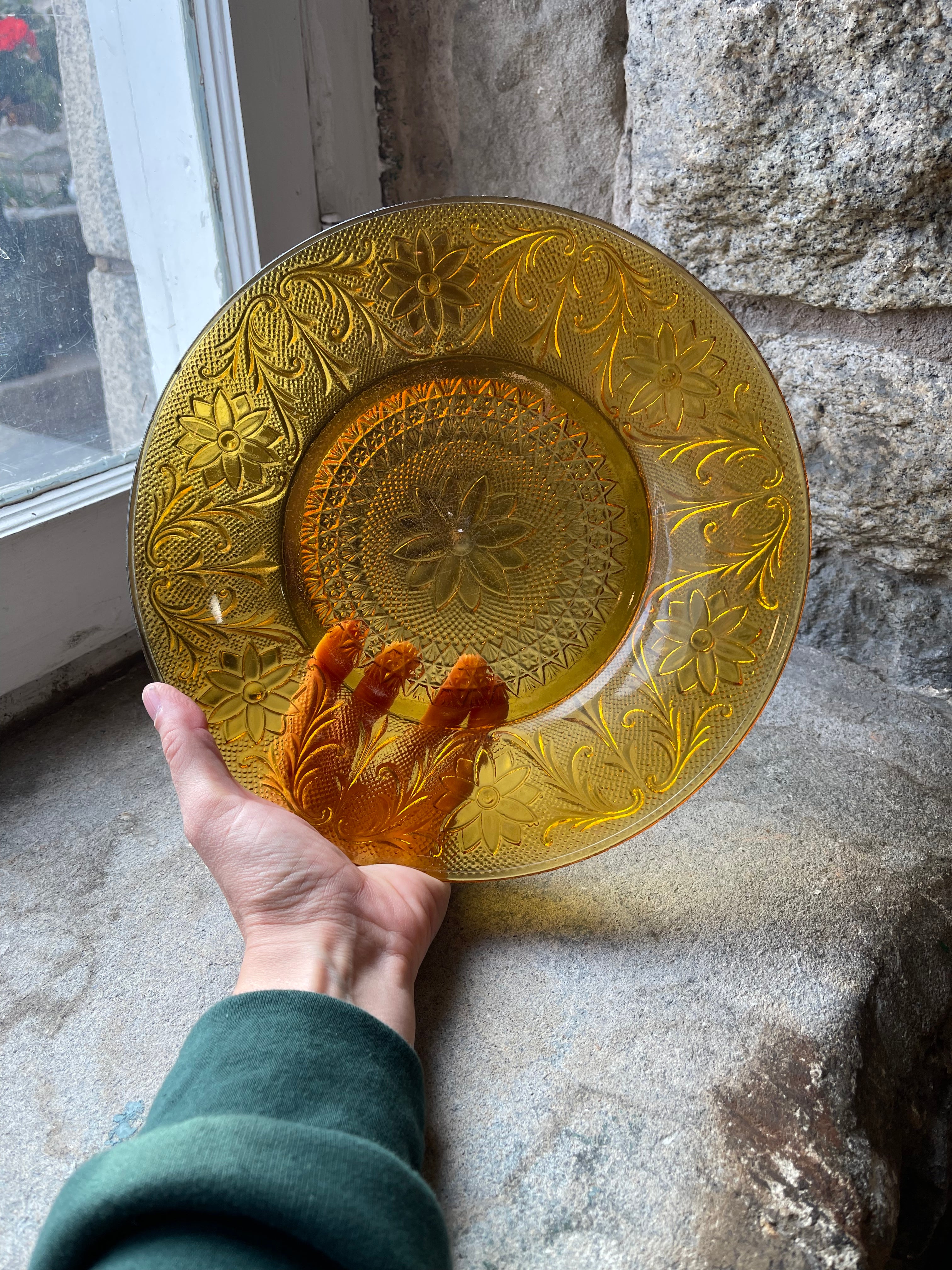 Amber Glass Plate