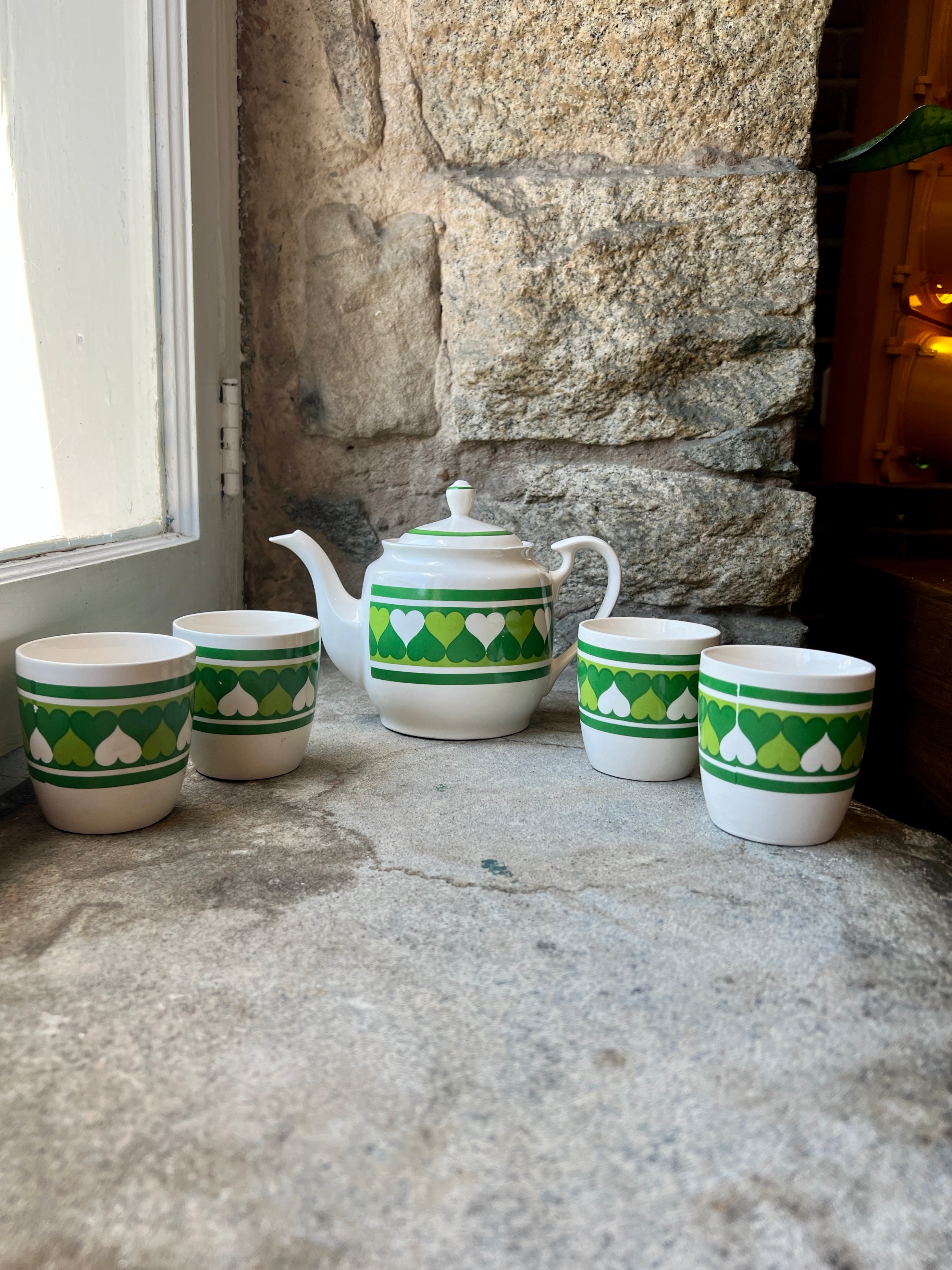 Green & White Heart Teapot and Cups